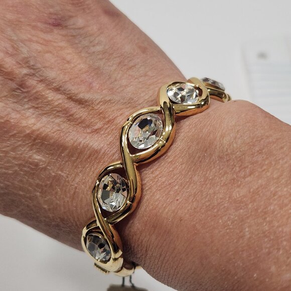 NWT Napier 80s Goldtone Swarovski Crystal Hinged Bangle Bracelet - Picture 4 of 11